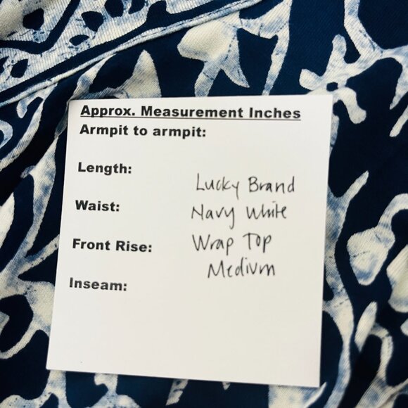 2/$30 Lucky Brand Navy White Wrap Top Medium - Picture 5 of 6